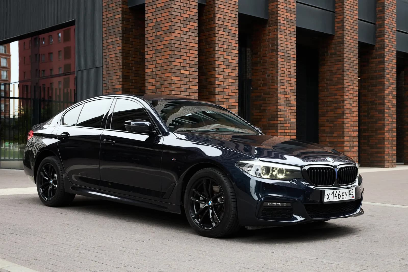 BMW 5 серии 2019 520d xDrive M Sport